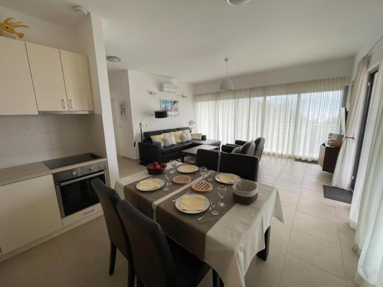Acacia Hill Apartment C01 Without Pool Дженовичи Экстерьер фото